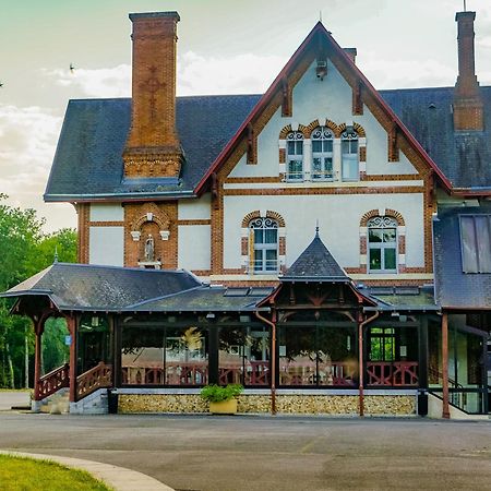 Hotel-Restaurant Domaine De La Grande Garenne Neuvy-sur-Barangeon Exteriör bild